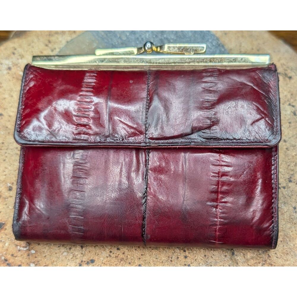 Vintage Mundi Red Eel Skin Wallet Exotic Leather Clutch